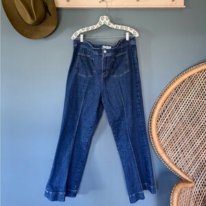 Free People We The Free dark denim wide leg flare sz 34